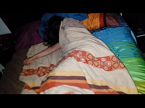 ❤️ Hoʻopiʻi ʻo Stepson i kona makuahine ʻōpio ʻoiai ʻo ia e hiamoe ana. Porn video iā mākou haw.xxxomg.ru